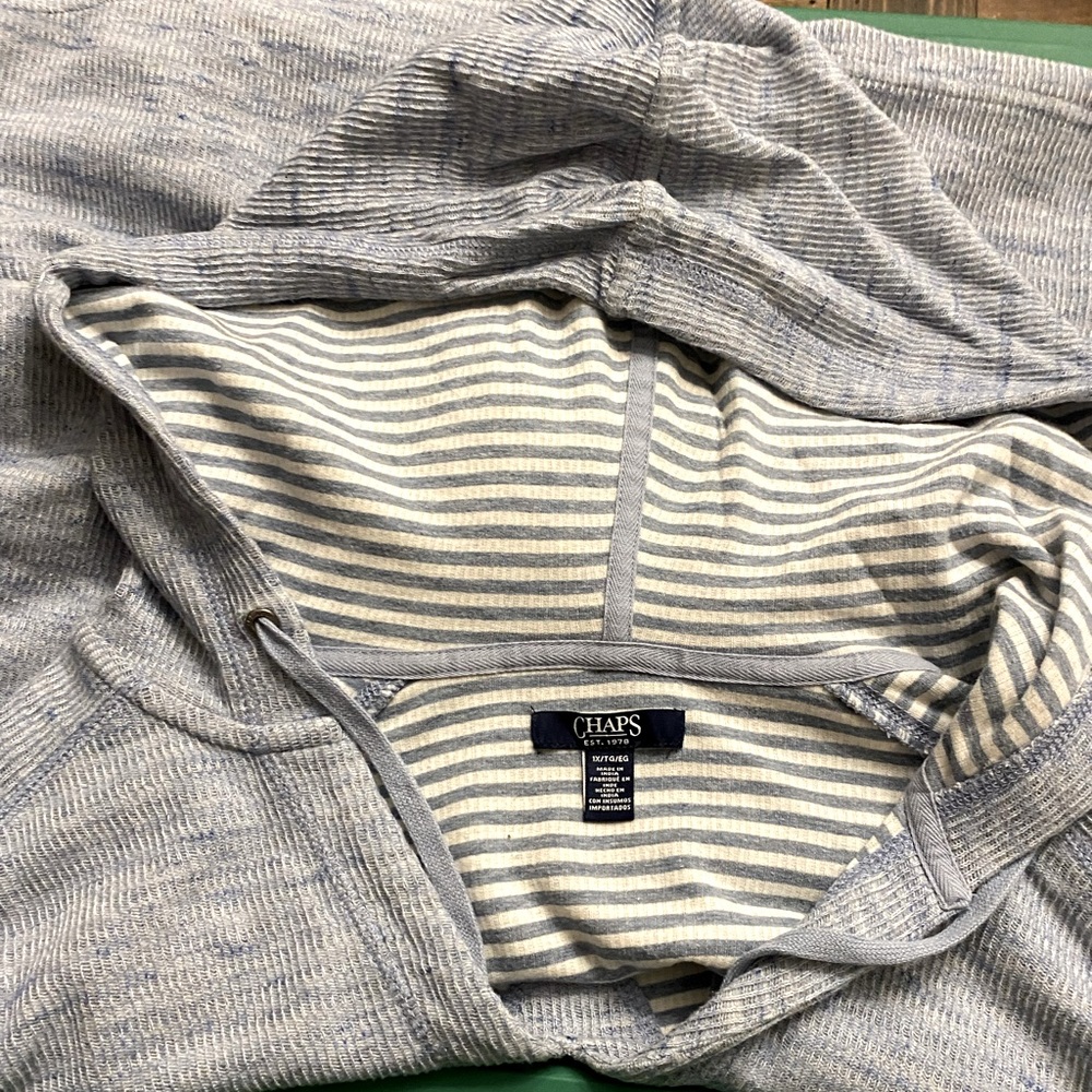 Light weight hoodie